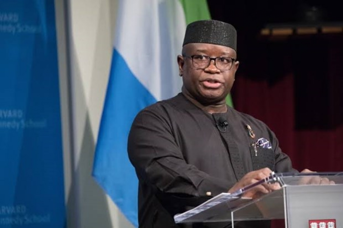 President of Sierra Leone begins week-long visit to Vietnam